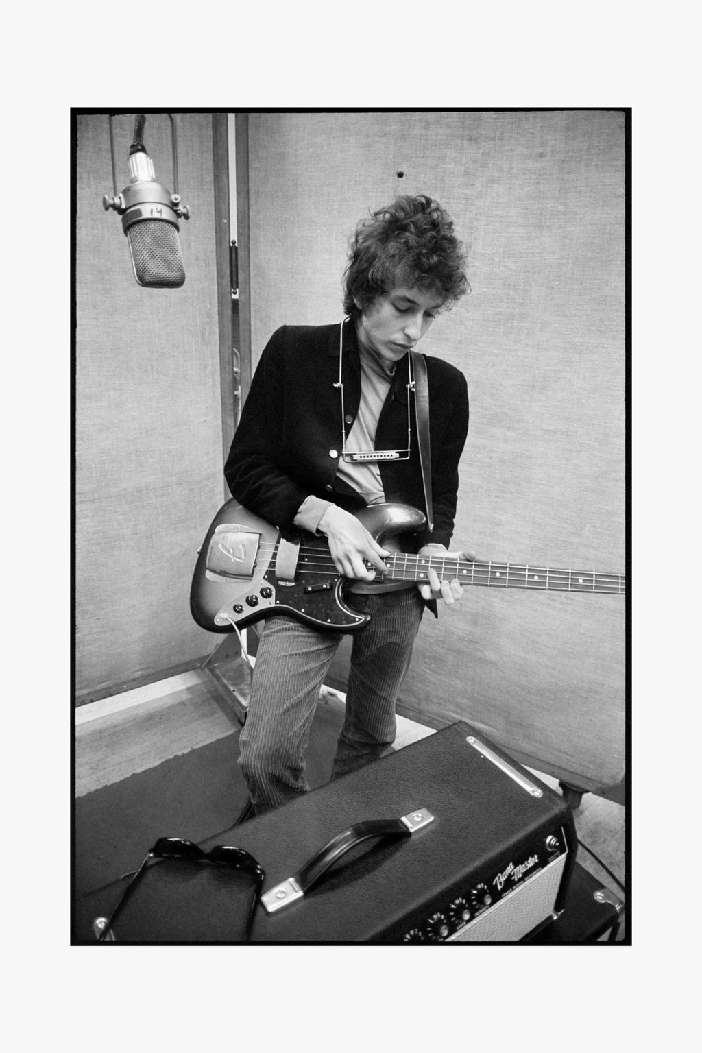 Bob-Dylan-Recording-With-