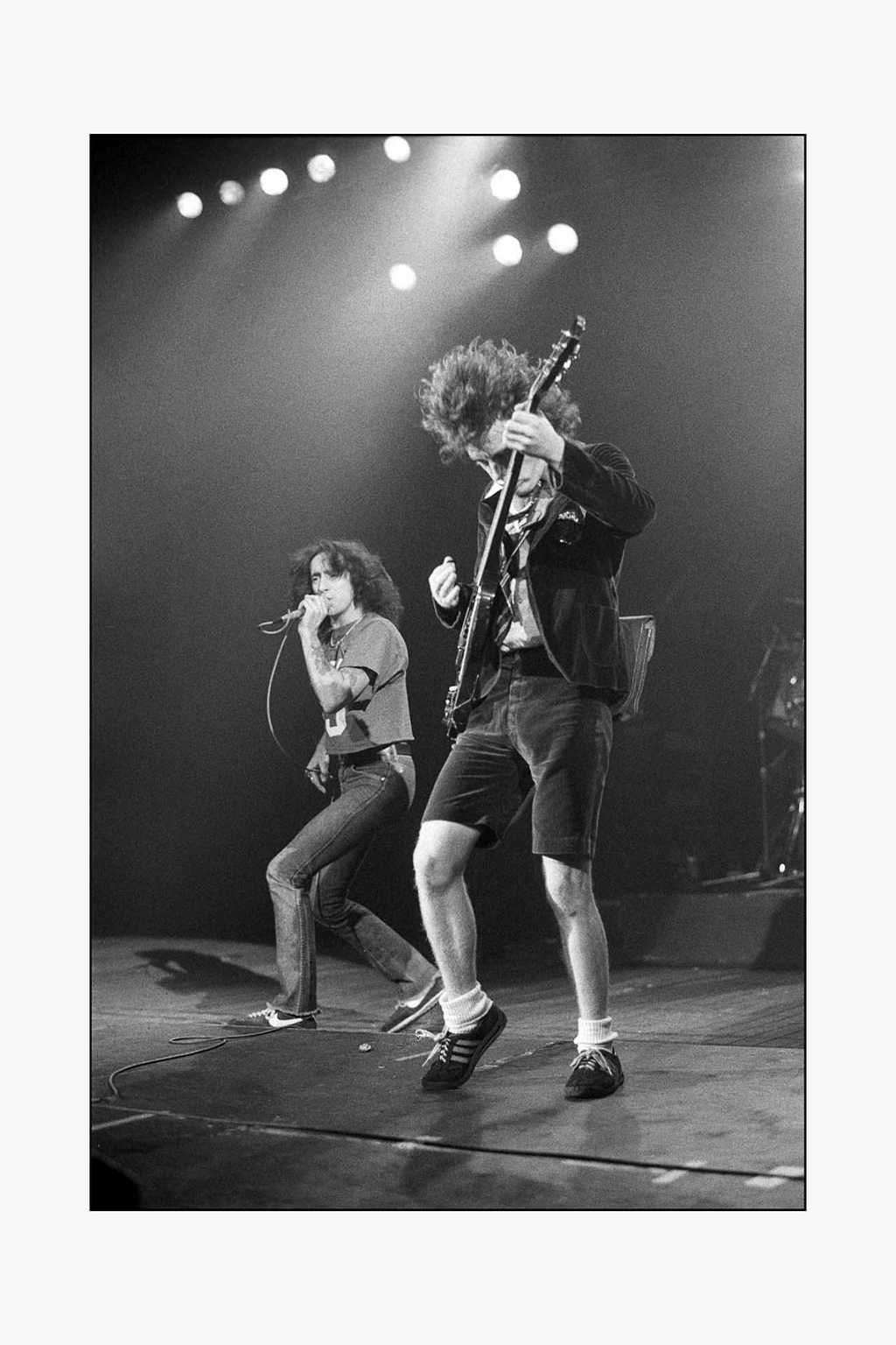 Bon-Scott-Angus-Young-ACDC-