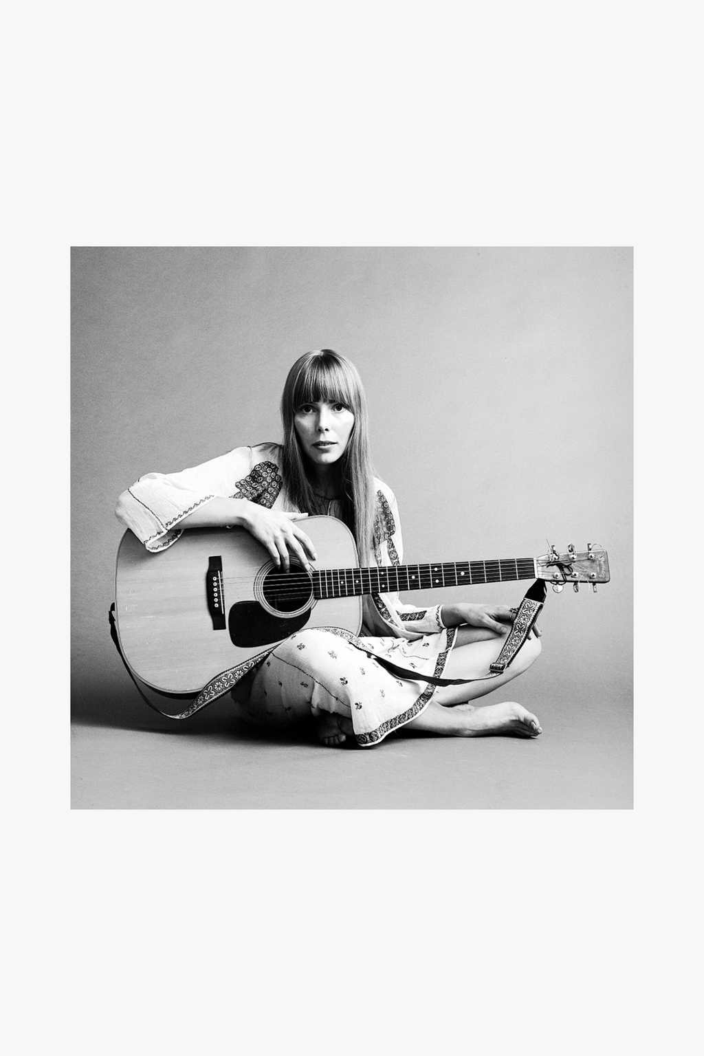 Joni Mitchell, Vogue, New York City, 1968 – Musichead Gallery Joni Mitchell, Vogue, New York City, 1968 – Musichead Gallery