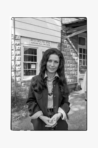 Loretta Lynn, Hurricane Mills, 1973