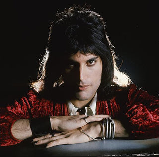 Freddie Mercury, Queen, 1974