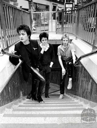 Siouxsie and the Banshees, 1977