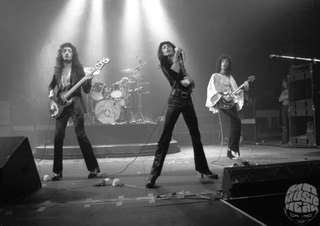 Queen, 1974