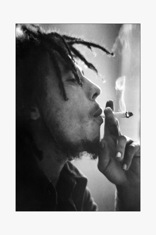 Bob Marley, Smoking Spliff, London, 1974