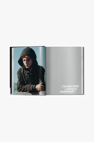 David Bowie: The Man Who Fell to Earth (Hardcover)