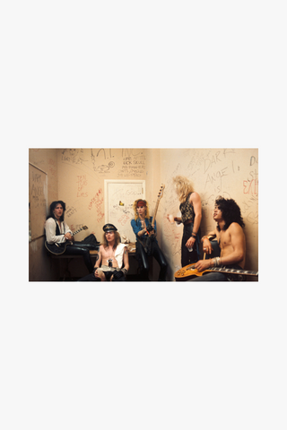 Guns N' Roses, Backstage at Fender's Ballroom, Long Beach, 1986