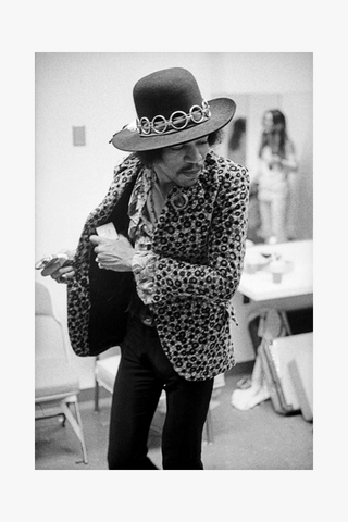 Jimi Hendrix, Backstage, Anaheim, 1968