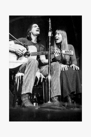 Joni Mitchell and James Taylor, Queens College, New York City, 1970