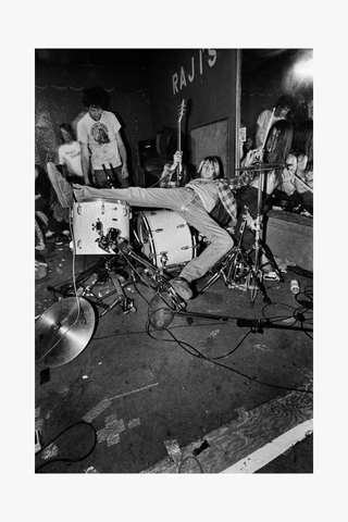 Kurt Cobain, Nirvana, Raji's, Los Angeles, 1990